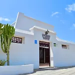 La Laguneta Aparthotel 2*